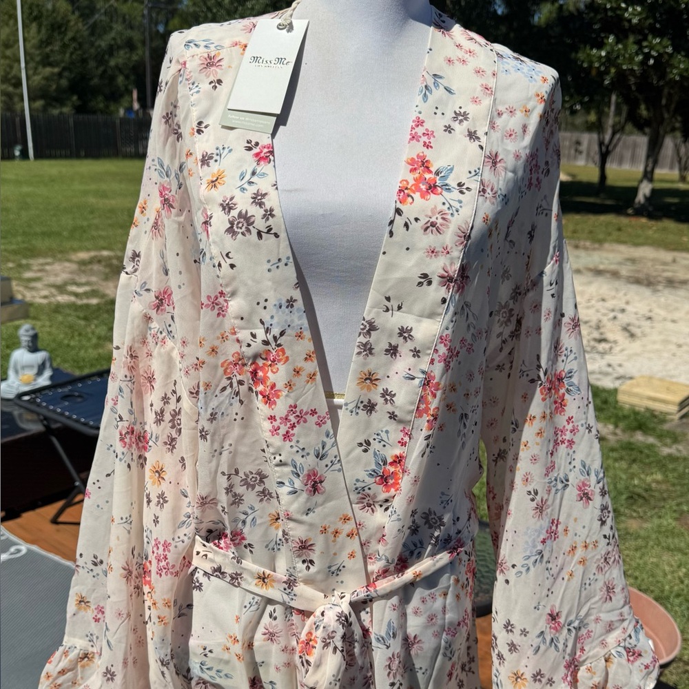 NWT Miss Me Floral Kimono Size Medium